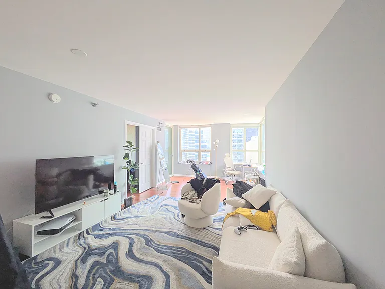 345 N Lasalle St #1805 — Photo 14