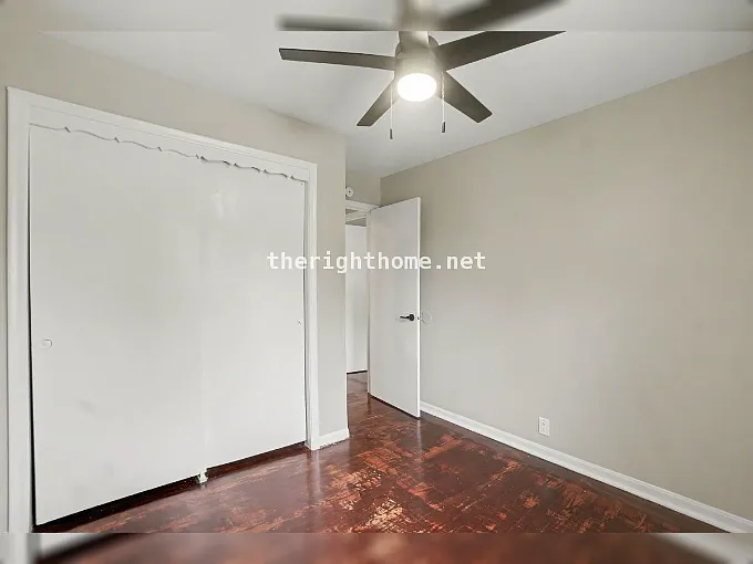 6929 N 64th St — Photo 14