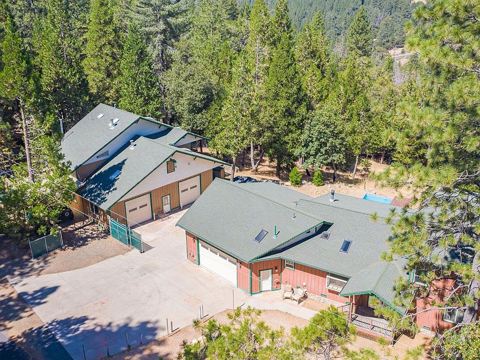 1st image of 25805 Mule Deer Ct