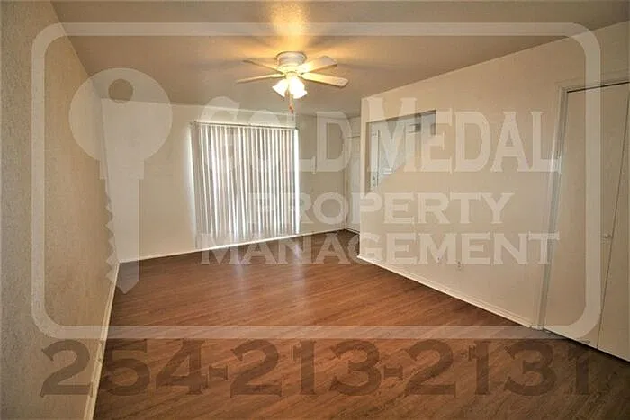 2 bed, 1.5 bath, 960 sqft, $775 — Photo 4