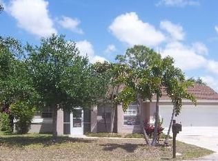 960 Moon Lake Dr, Naples, FL 34104