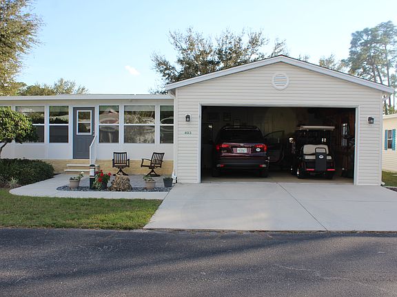 3rd image of 403 Creekview Dr