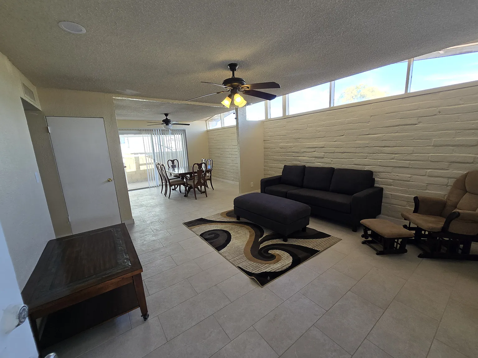 4 bed, 1306 sqft, $3,000 — Photo 2