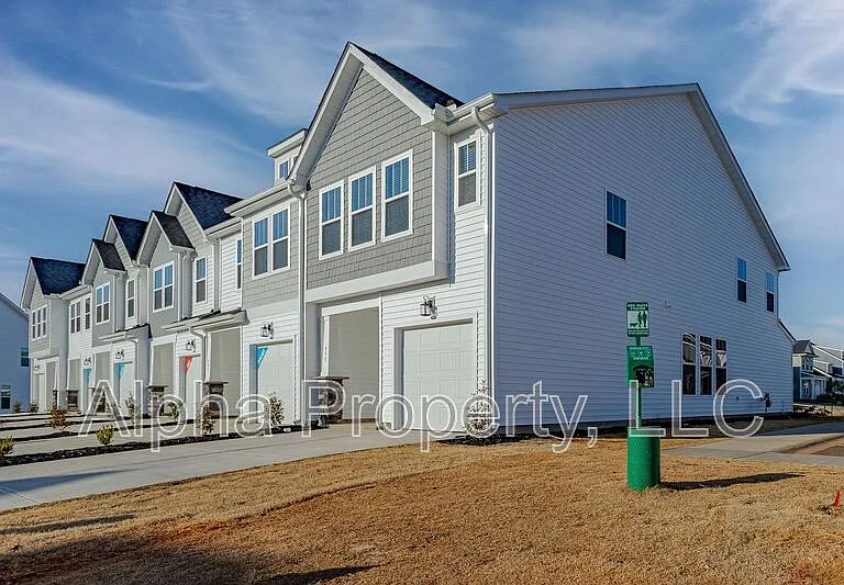 451 Hazelcote Rd — Photo 2
