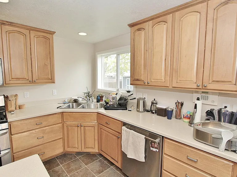 3820 W Pasadena Dr — Photo 10