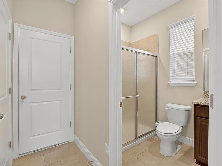 2546 Warren Acres Blvd — Photo 25