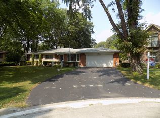 Riggi Rd, Naperville, IL 60540