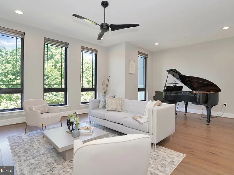 44651 Provincetown Dr — Photo 21