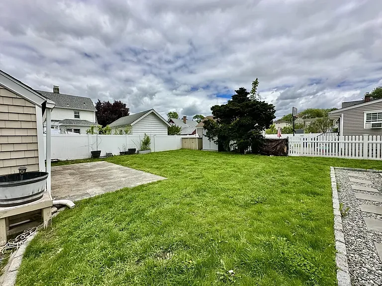 33 Emerson St — Photo 27