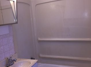 39008 N Sheridan Rd, Beach Park, IL 60099