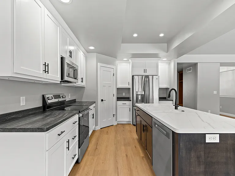 2325 Oliver Ln — Photo 13