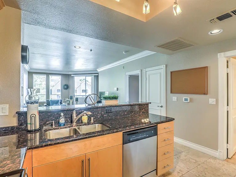 230 E Flamingo Rd #219 — Photo 11