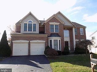 13317 Regal Crest Dr, Clifton, VA 20124