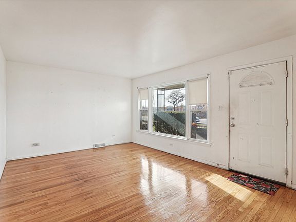 3rd image of 11525 S Ashland Ave
