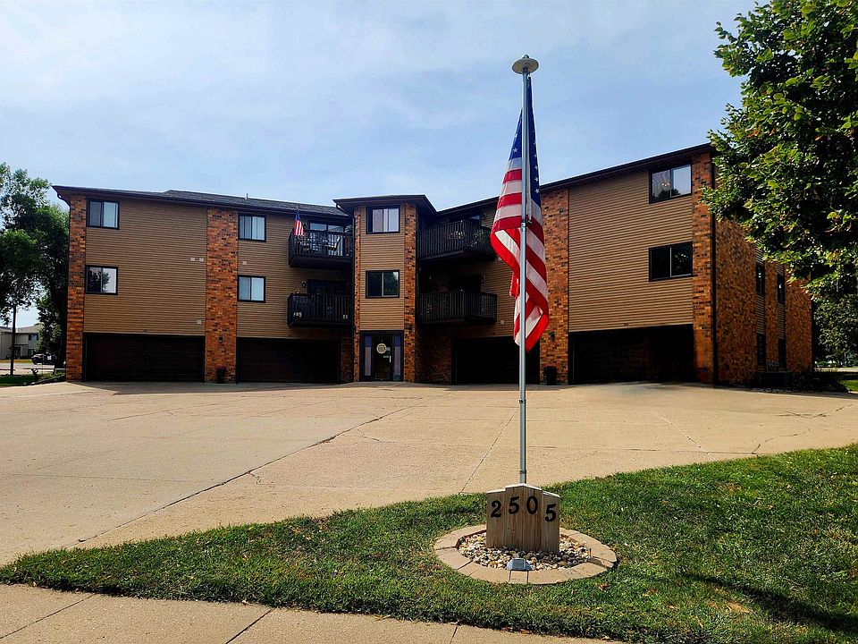 1st image of 2505 Capitol St APT 205