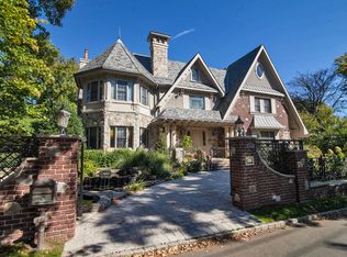 125 Benedict Rd, Staten Island, NY 10304