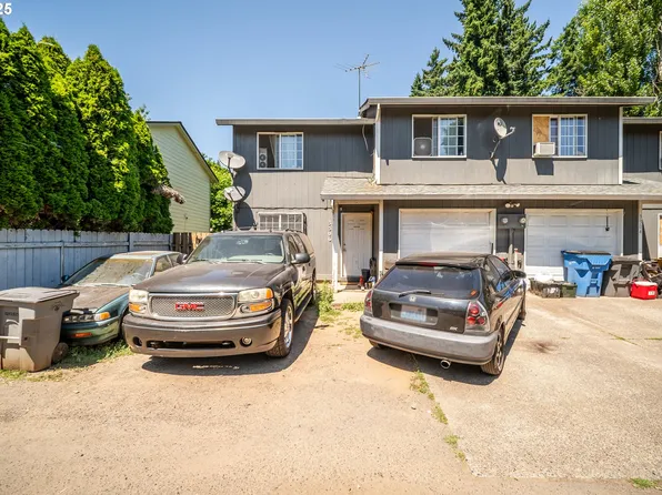 3306 E 17th St, Vancouver, WA 98661