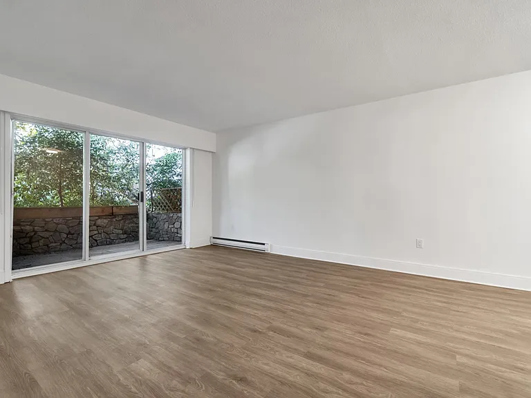 1233 Fairfield Rd — Photo 10
