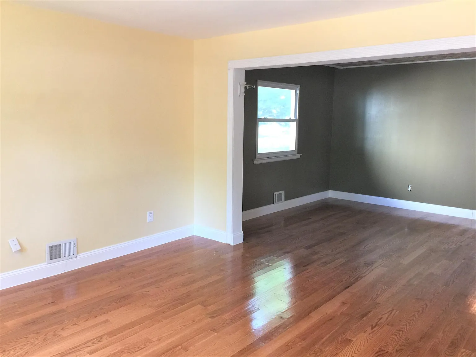 3 bed, 2.5 bath, 1750 sqft, $2,850 — Photo 3
