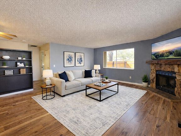 5th image of 717 Blair Place