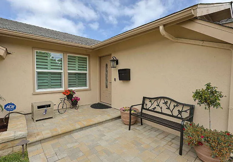 12581 Foster Rd — Photo 4