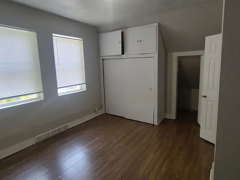 1115 Dorcas St — Photo 7
