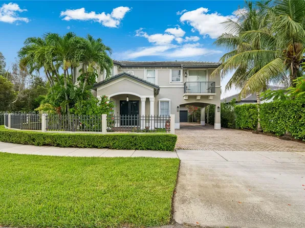 14900 SW 10th St, Miami, FL 33194