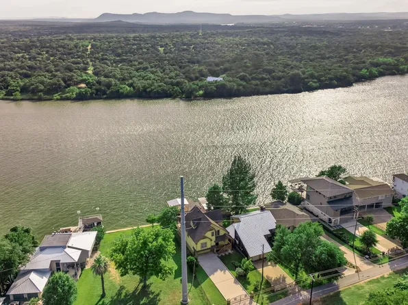 1002 Scenic Loop, Kingsland, TX 78639