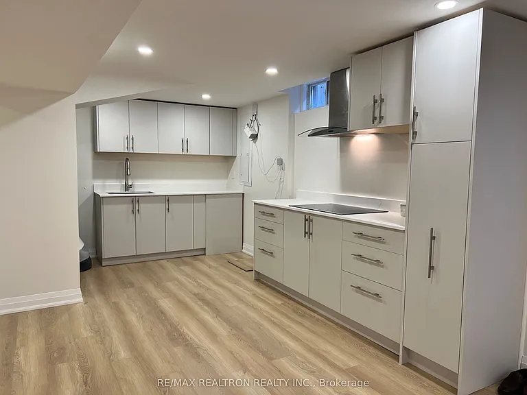 Trillium Dr — Photo 6