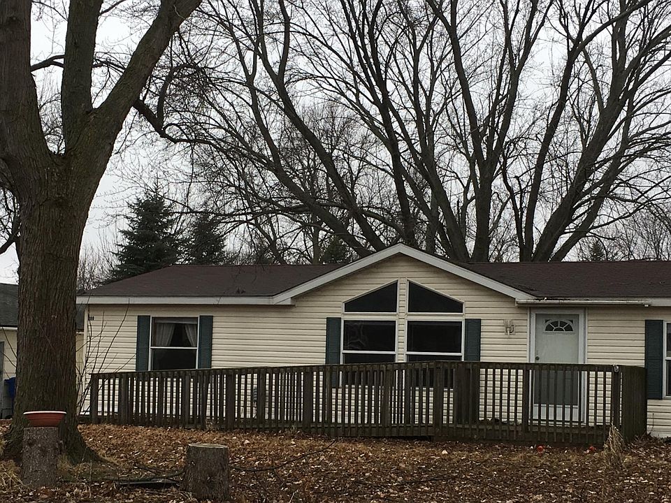 1st image of 200 S Willow St