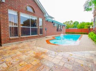6411 Laurel Bush Ln, Sugar Land, TX 77479