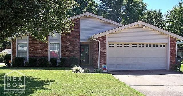 1st image of 1711 Wembleton Dr