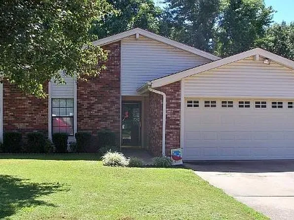 1711 Wembleton Dr, Jonesboro, AR 72401