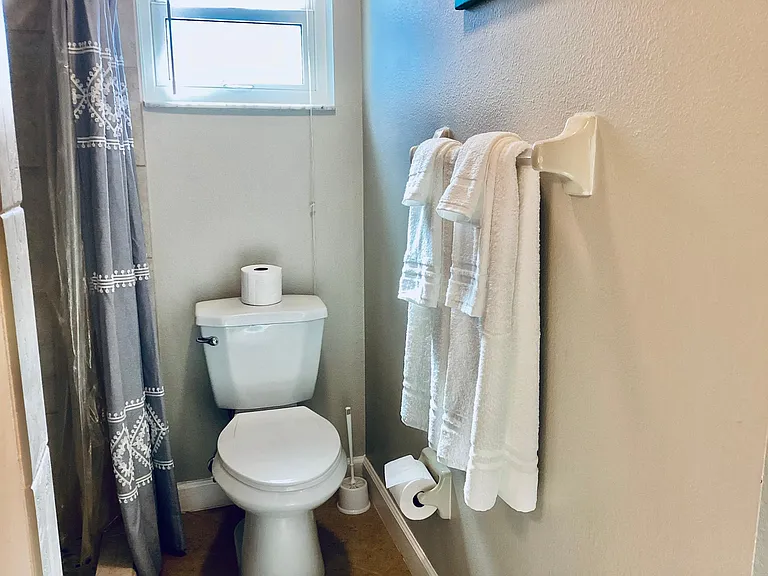 921 Cypress Wood Ln — Photo 20