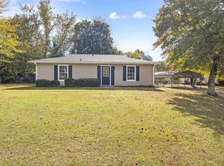 26 Brooktown Ct, Wellford, SC 29385