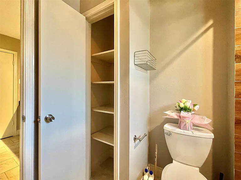 3023 Sam Houston Dr — Photo 20