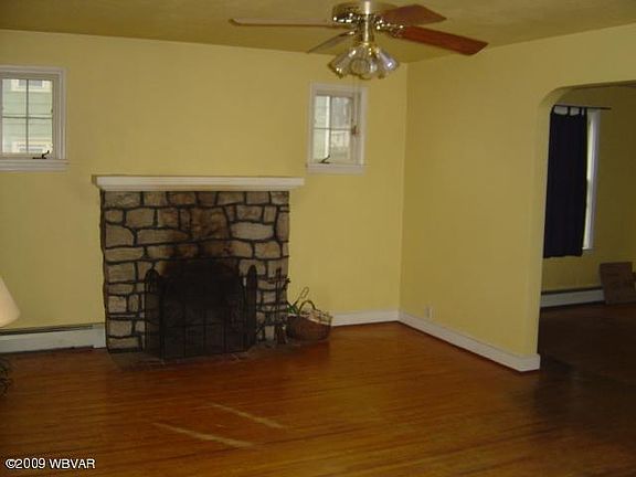 3rd image of 2073 Whitford Ave S