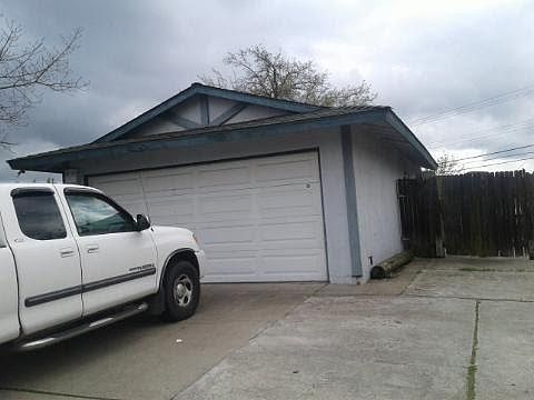2nd image of 7020 Peck Dr