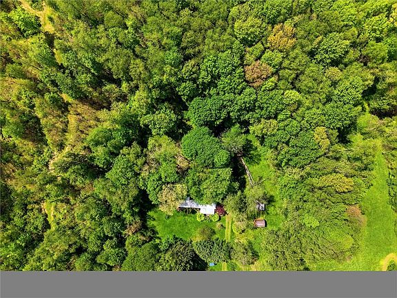 2nd image of 179 Sharon Rd