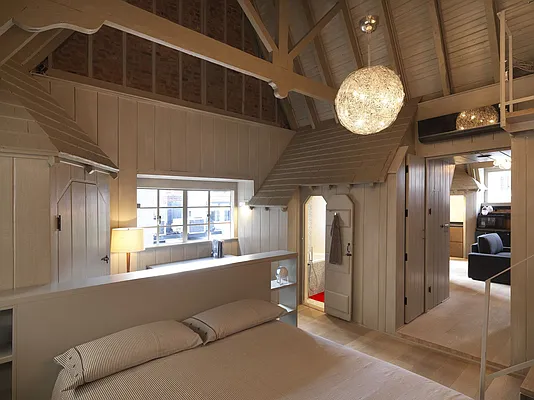 Rented by We Are Real Estate of America Corp | media 16