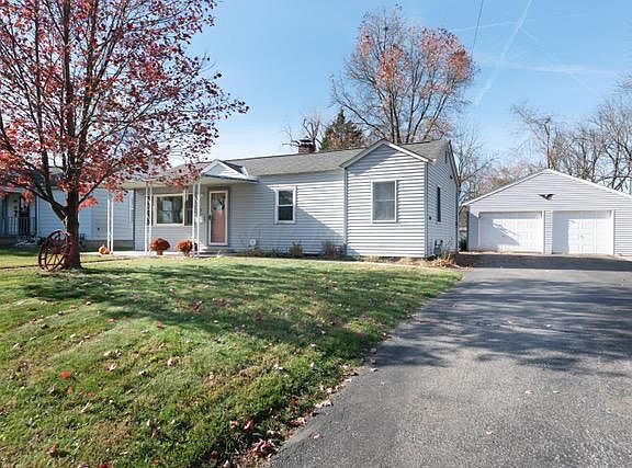 2nd image of 717 Robinwood Ave