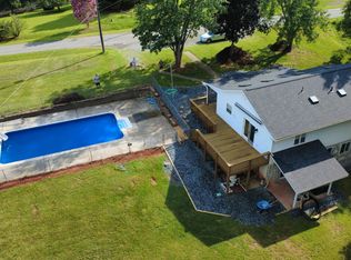 118 Crafts Church Rd, Glade Hill, VA 24092