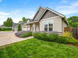 2301 Oakway Ter, Eugene, OR 97401
