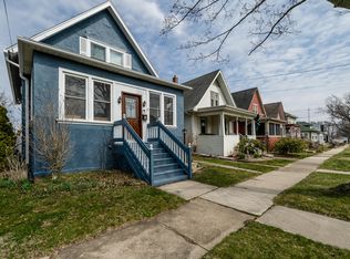 1011 Pearl St, Saint Joseph, MI 49085