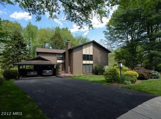 1501 Twisting Tree Ln, Mc Lean, VA 22101
