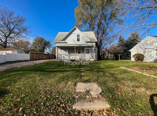 413 N Iowa St, Mitchell, SD 57301