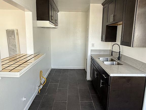 2nd image of 10705 S Figueroa St APT 7