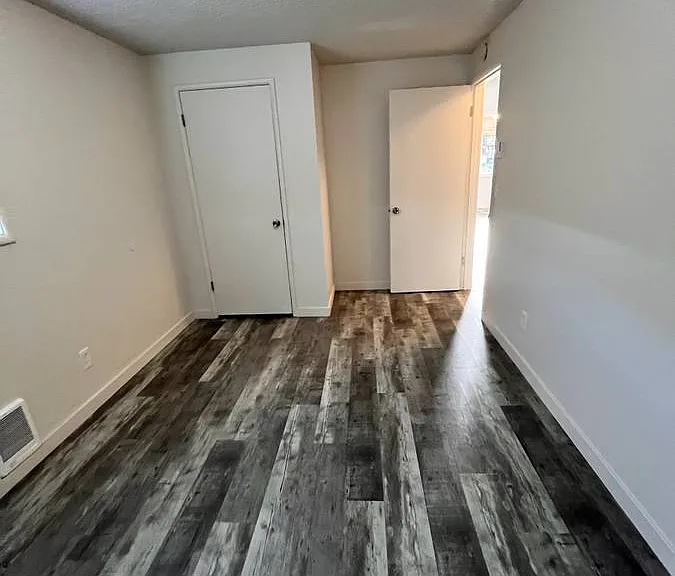 810 S Holladay Dr #18 — Photo 7