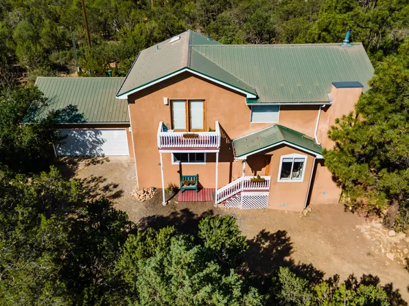 7 Mulberry Loop, Cedar Crest, NM 87008