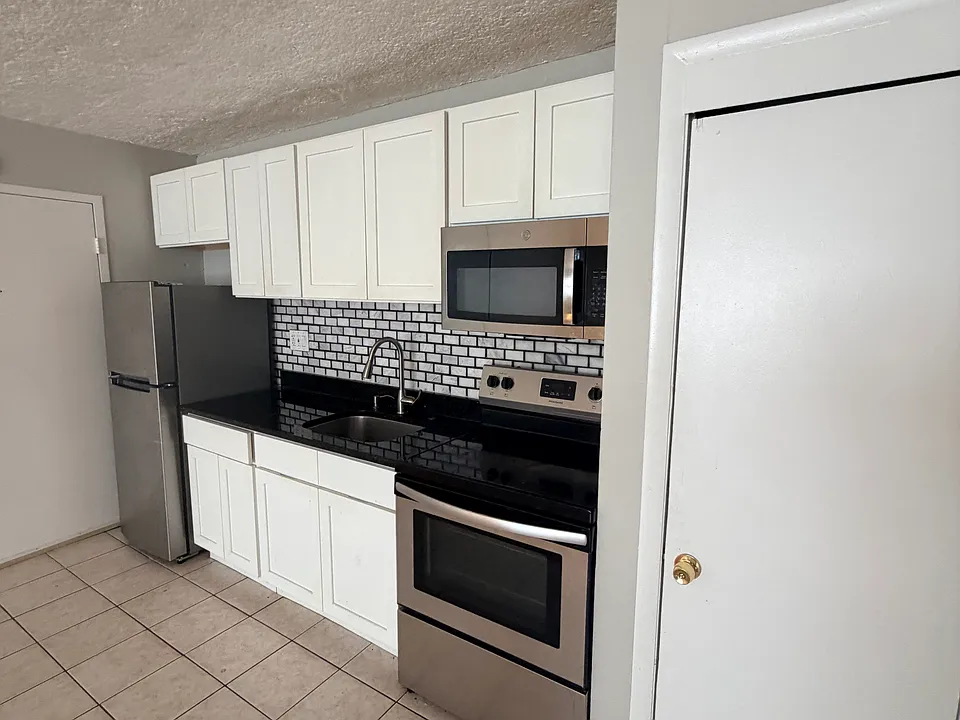 31 Austin St #7C
